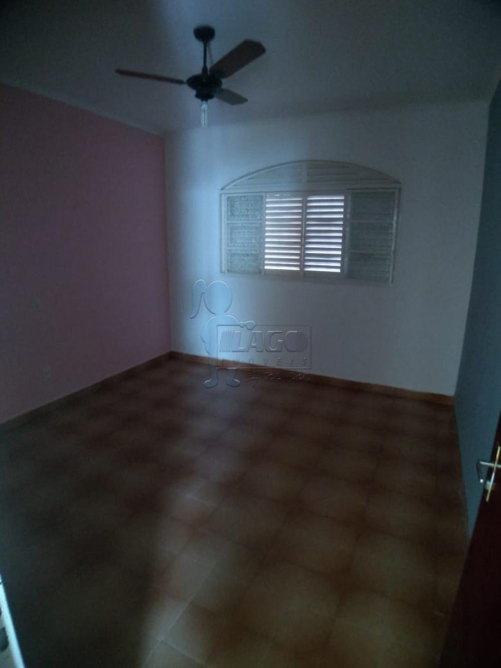 Alugar Casas / Padrão em Ribeirão Preto R$ 1.100,00 - Foto 5