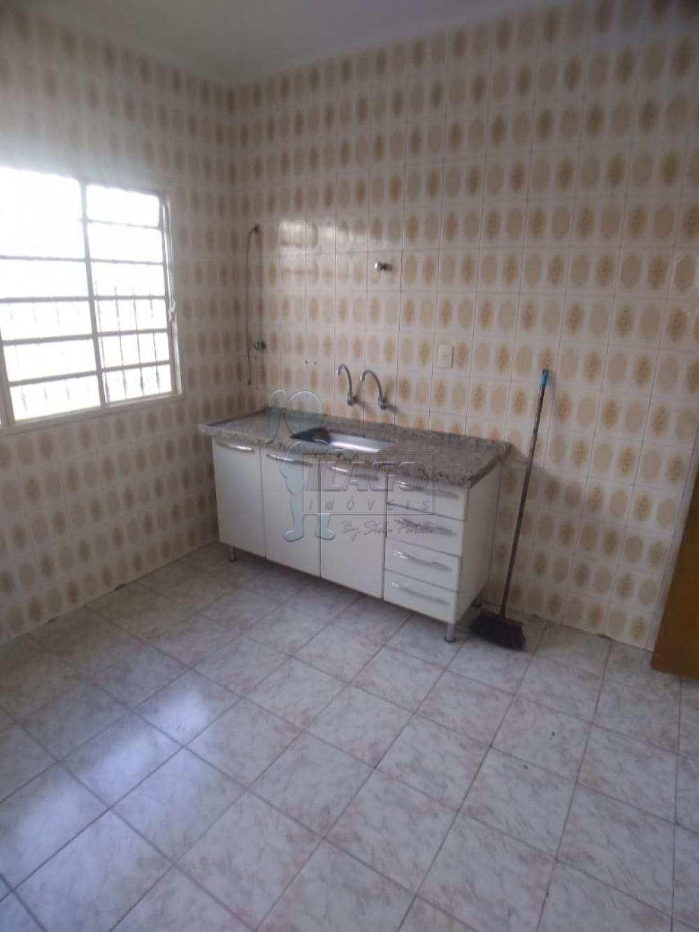 Alugar Casas / Padrão em Ribeirão Preto R$ 1.100,00 - Foto 8