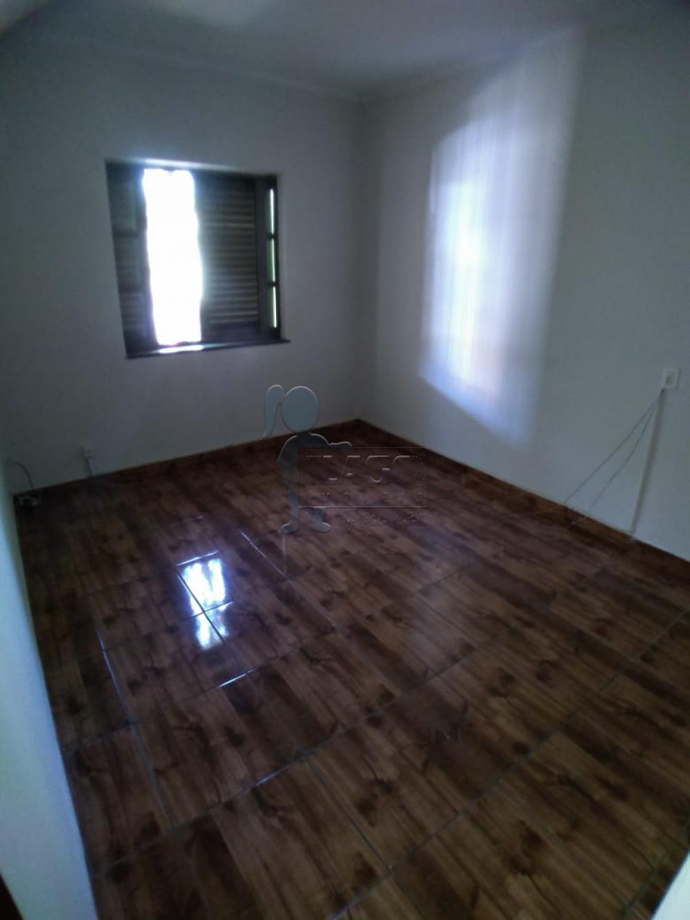 Alugar Casas / Padrão em Ribeirão Preto R$ 1.000,00 - Foto 11