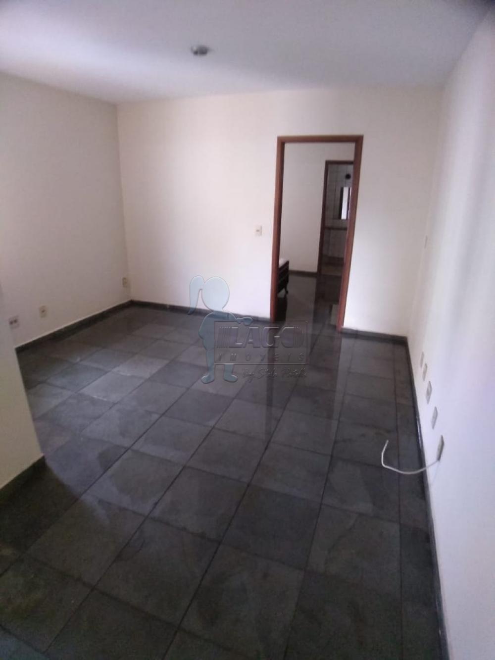 Alugar Apartamentos / Padrão em Ribeirão Preto R$ 650,00 - Foto 1