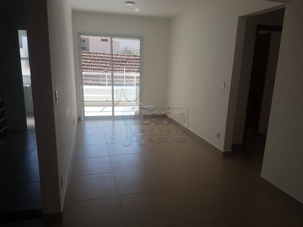 Alugar Apartamentos / Padrão em Ribeirão Preto R$ 1.600,00 - Foto 2