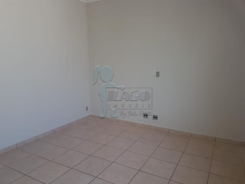 Alugar Casas / Padrão em Ribeirão Preto R$ 1.900,00 - Foto 3