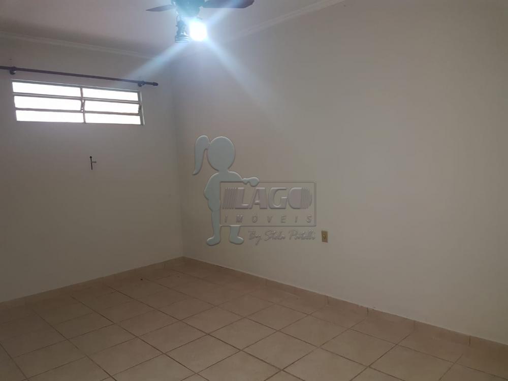Alugar Casas / Padrão em Ribeirão Preto R$ 1.900,00 - Foto 12