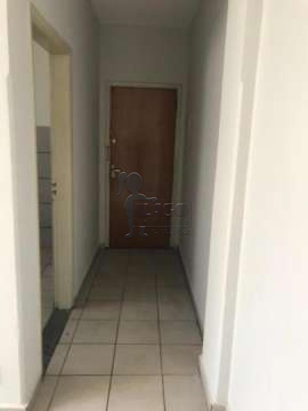 Alugar Apartamentos / Padrão em Ribeirão Preto R$ 700,00 - Foto 2