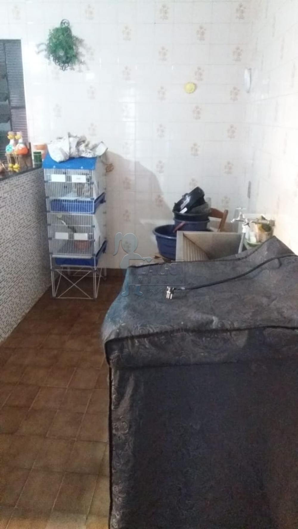 Alugar Casas / Padrão em Ribeirão Preto R$ 900,00 - Foto 7