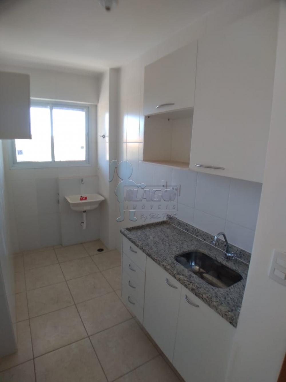 Alugar Apartamentos / Padrão em Ribeirão Preto R$ 750,00 - Foto 4