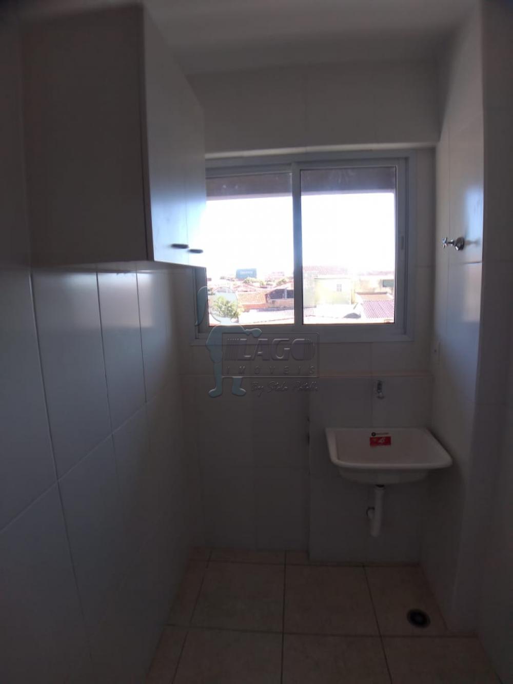 Alugar Apartamentos / Padrão em Ribeirão Preto R$ 750,00 - Foto 5