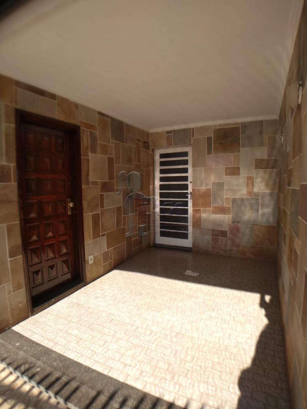 Alugar Casas / Padrão em Ribeirão Preto R$ 2.900,00 - Foto 2