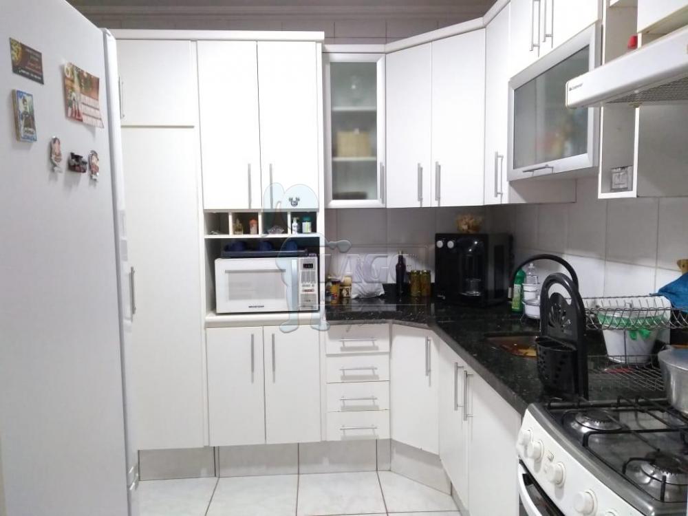 Alugar Casas / Padrão em Ribeirão Preto R$ 2.500,00 - Foto 2