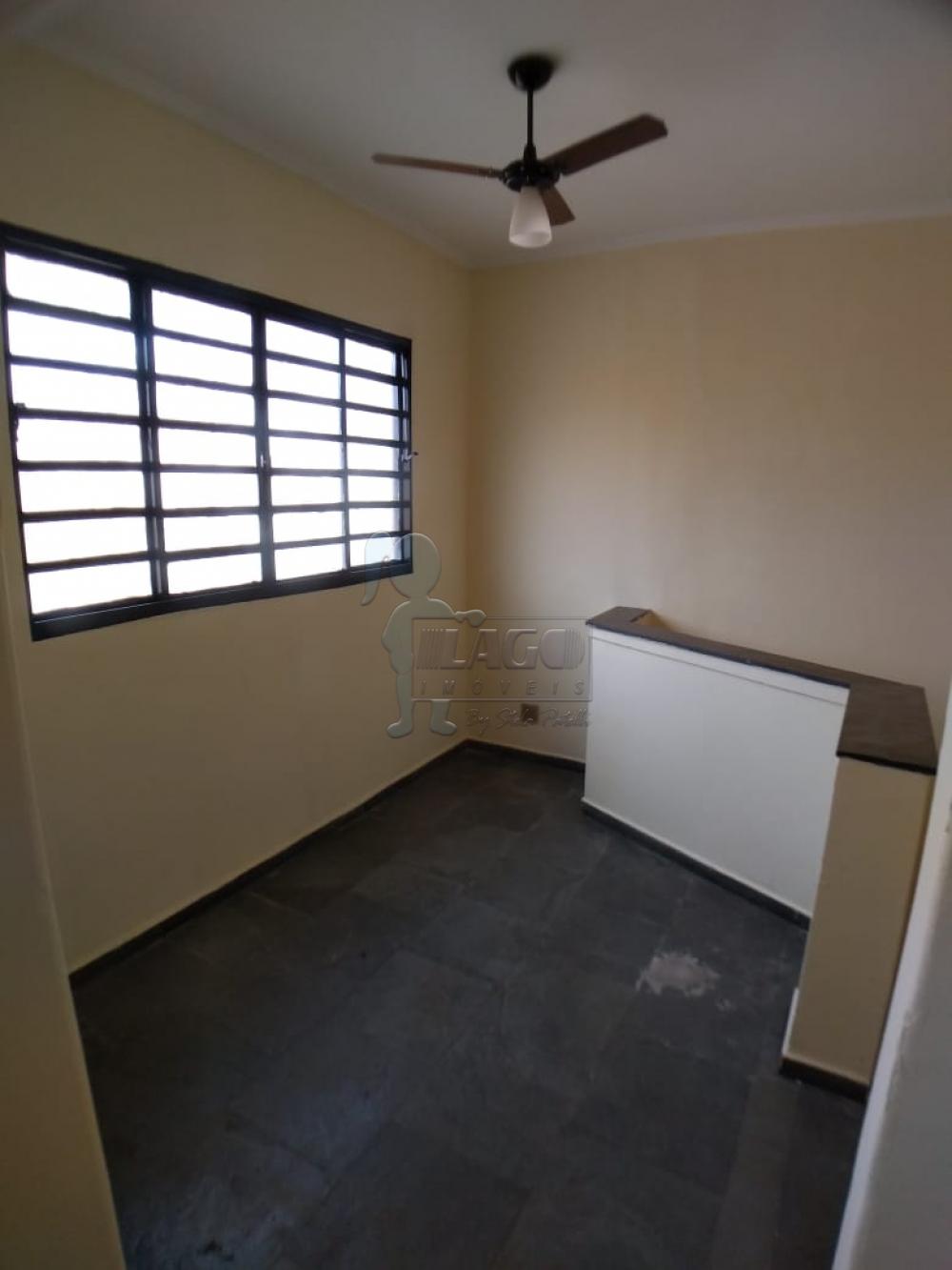 Alugar Casas / Padrão em Ribeirão Preto R$ 700,00 - Foto 5