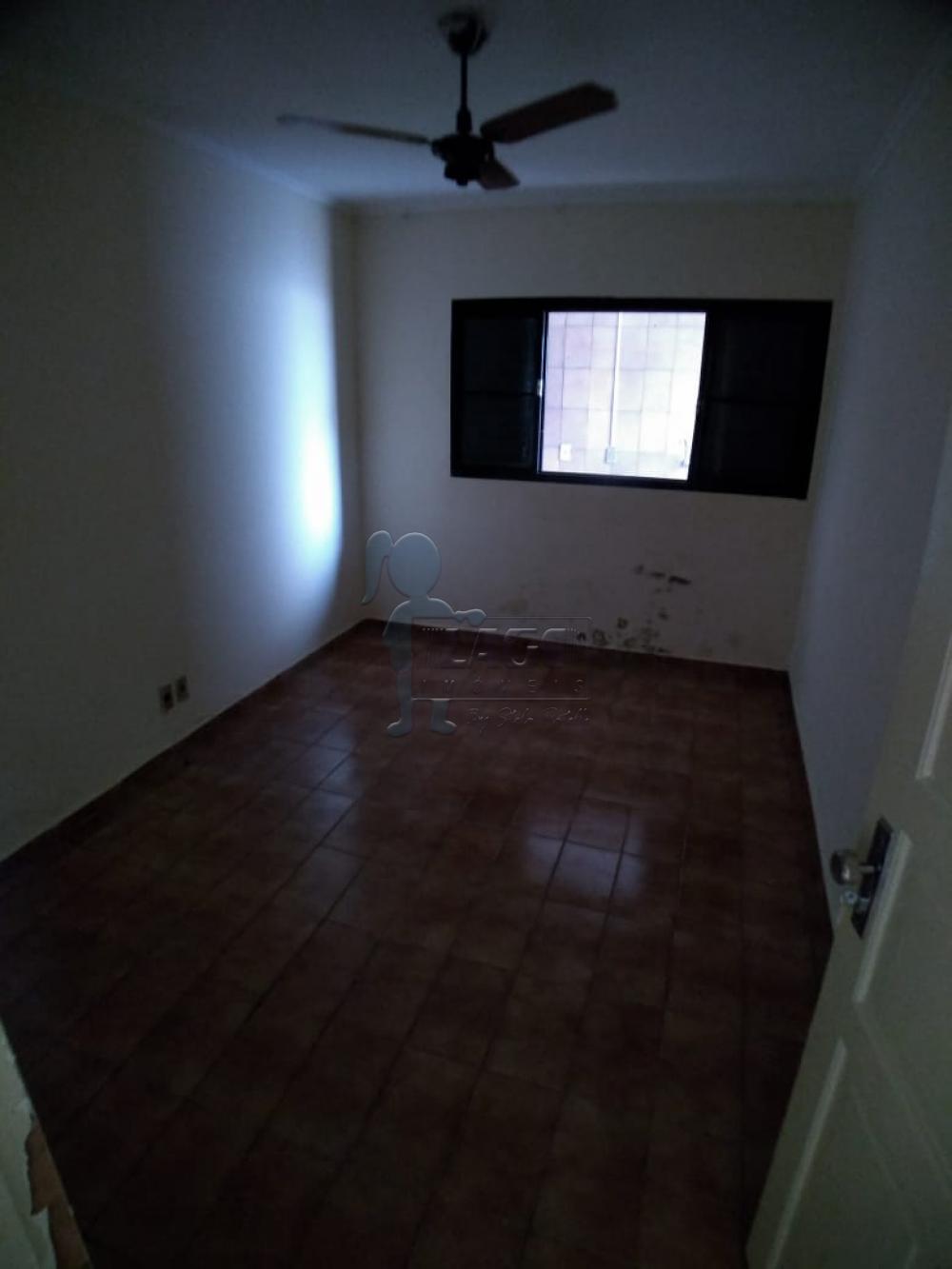 Alugar Casas / Padrão em Ribeirão Preto R$ 850,00 - Foto 3