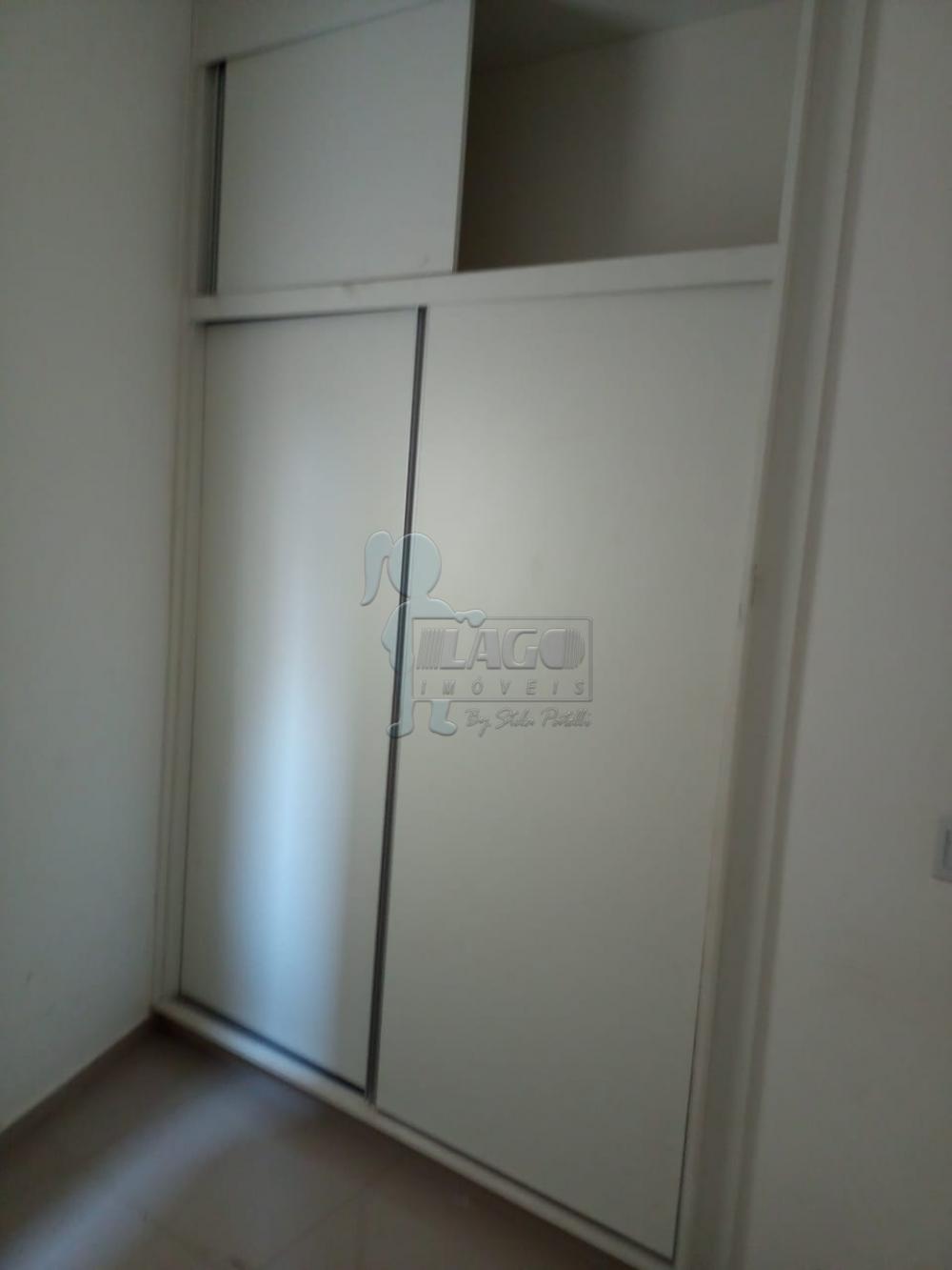 Alugar Apartamentos / Padrão em Ribeirão Preto R$ 1.800,00 - Foto 3