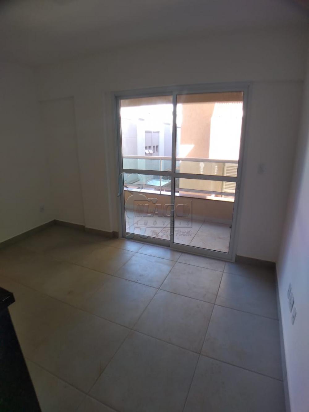 Alugar Apartamentos / Padrão em Ribeirão Preto R$ 1.000,00 - Foto 2