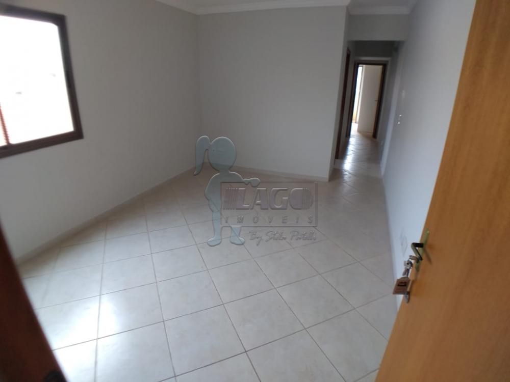 Alugar Apartamentos / Padrão em Ribeirão Preto R$ 1.000,00 - Foto 2