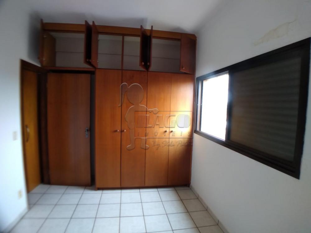 Alugar Apartamentos / Padrão em Ribeirão Preto R$ 1.100,00 - Foto 3