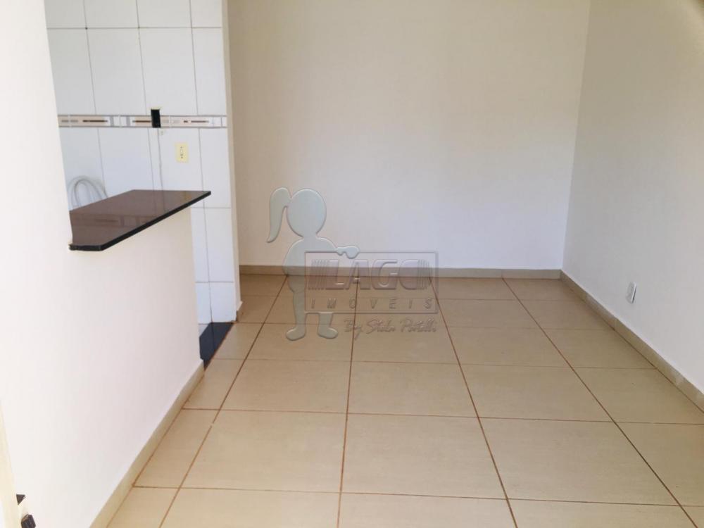 Alugar Apartamentos / Padrão em Ribeirão Preto R$ 1.100,00 - Foto 3