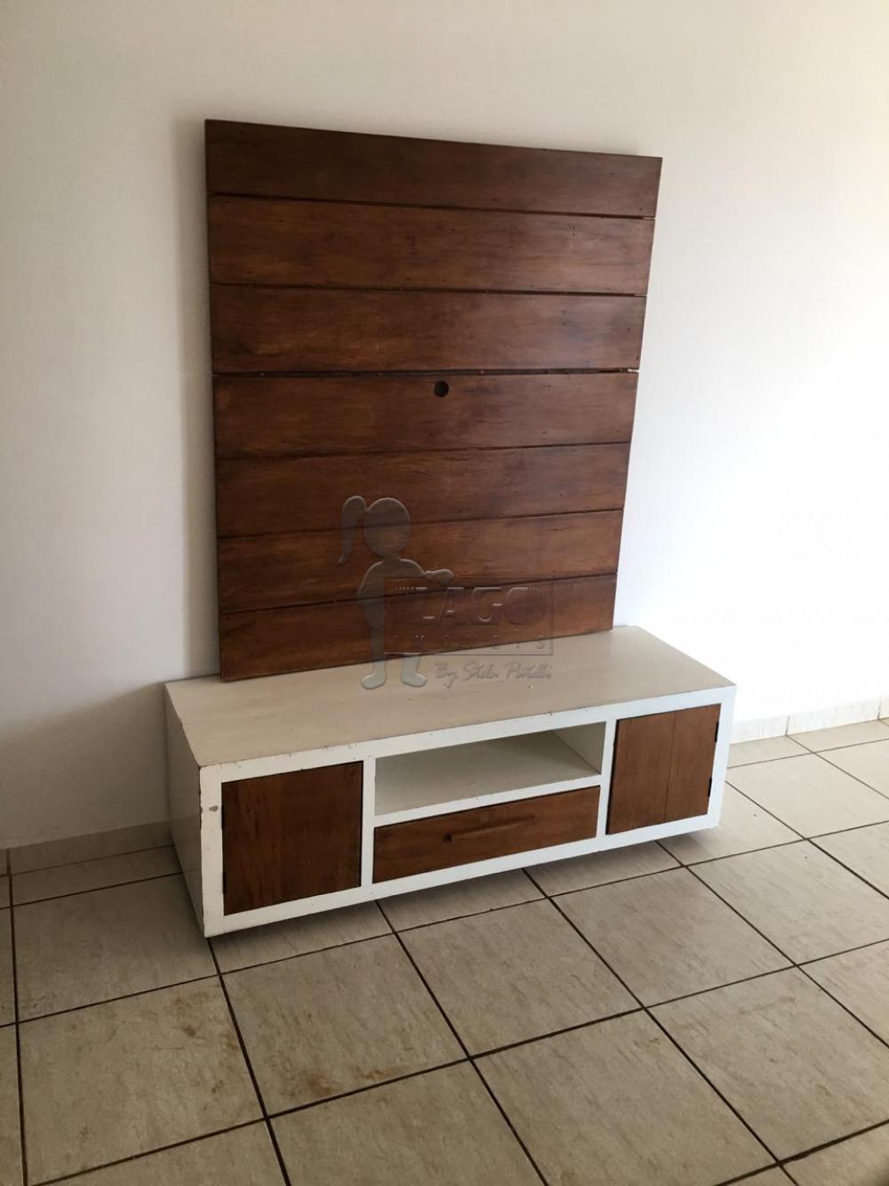 Alugar Apartamentos / Padrão em Ribeirão Preto R$ 1.800,00 - Foto 2