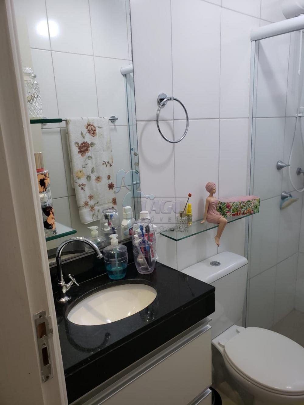 Alugar Apartamentos / Padrão em Ribeirão Preto R$ 1.000,00 - Foto 13