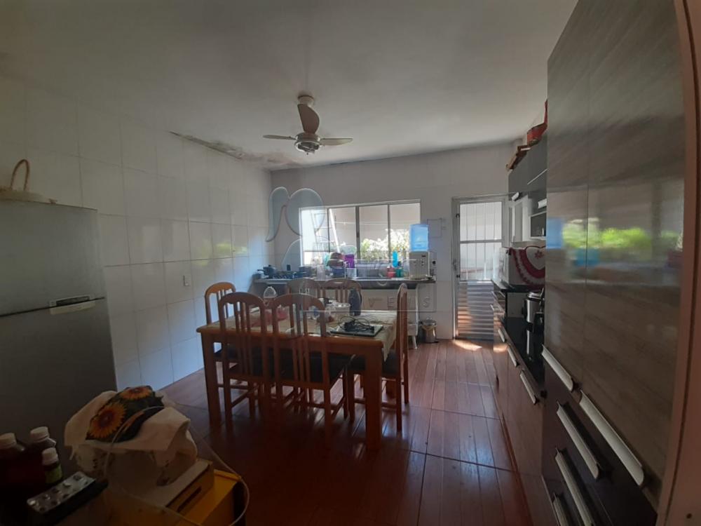 Comprar Casas / Padrão em Ribeirão Preto R$ 180.000,00 - Foto 1