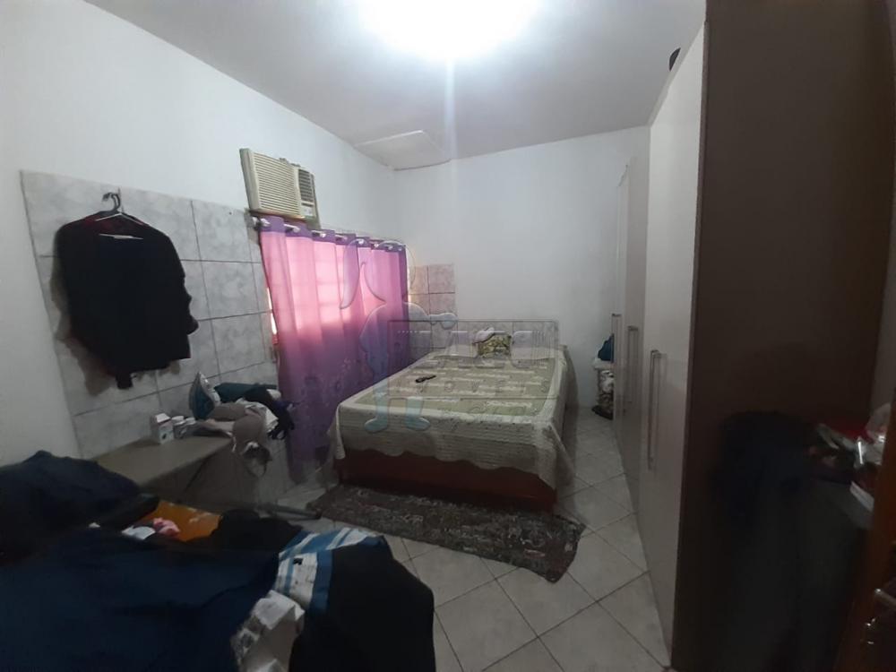 Comprar Casas / Padrão em Ribeirão Preto R$ 180.000,00 - Foto 2