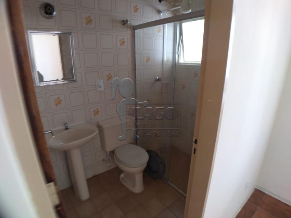 Alugar Apartamentos / Padrão em Ribeirão Preto R$ 700,00 - Foto 3