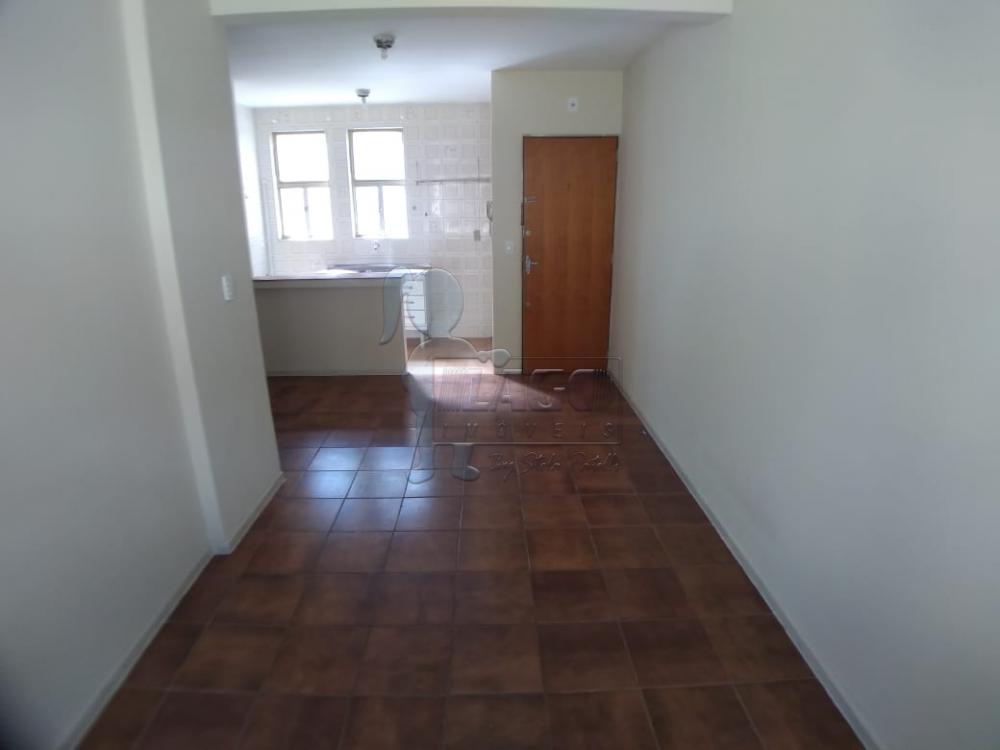 Alugar Apartamentos / Padrão em Ribeirão Preto R$ 700,00 - Foto 2