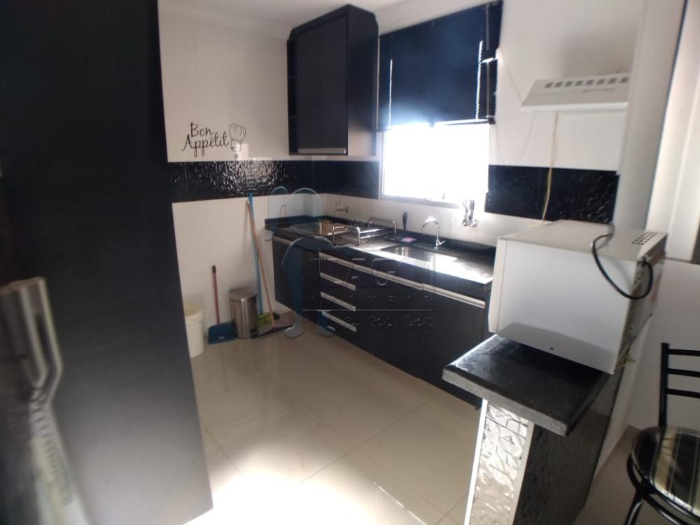 Alugar Apartamentos / Padrão em Ribeirão Preto R$ 1.150,00 - Foto 3