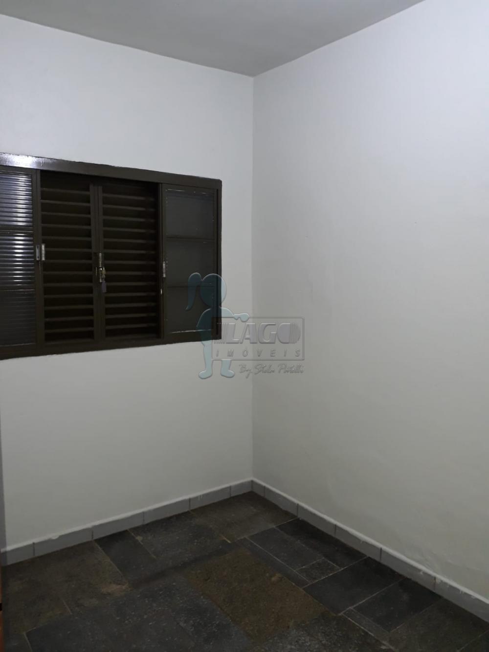 Alugar Casas / Padrão em Ribeirão Preto R$ 1.300,00 - Foto 17