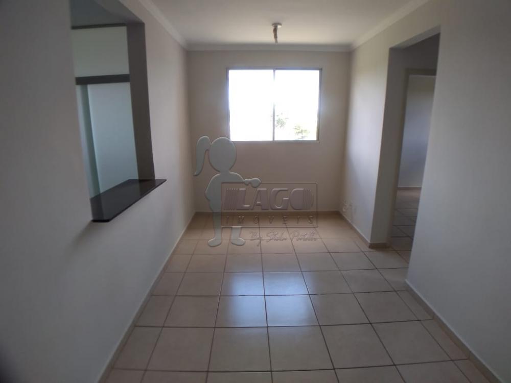 Alugar Apartamentos / Padrão em Ribeirão Preto R$ 700,00 - Foto 1