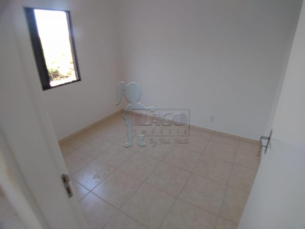 Alugar Apartamentos / Padrão em Ribeirão Preto R$ 800,00 - Foto 2