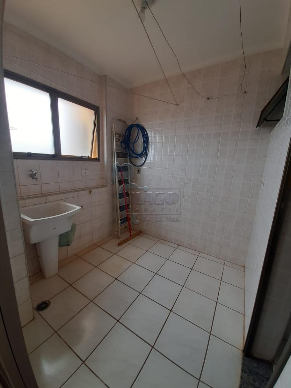 Alugar Apartamentos / Padrão em Ribeirão Preto R$ 2.000,00 - Foto 3