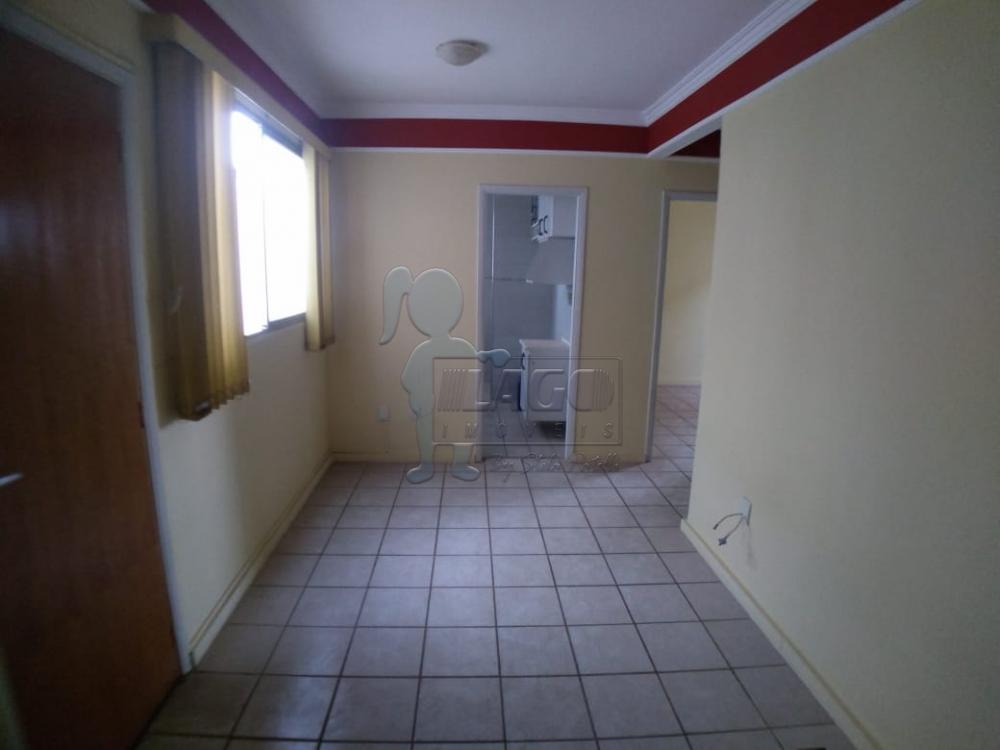 Alugar Apartamentos / Padrão em Ribeirão Preto R$ 700,00 - Foto 2