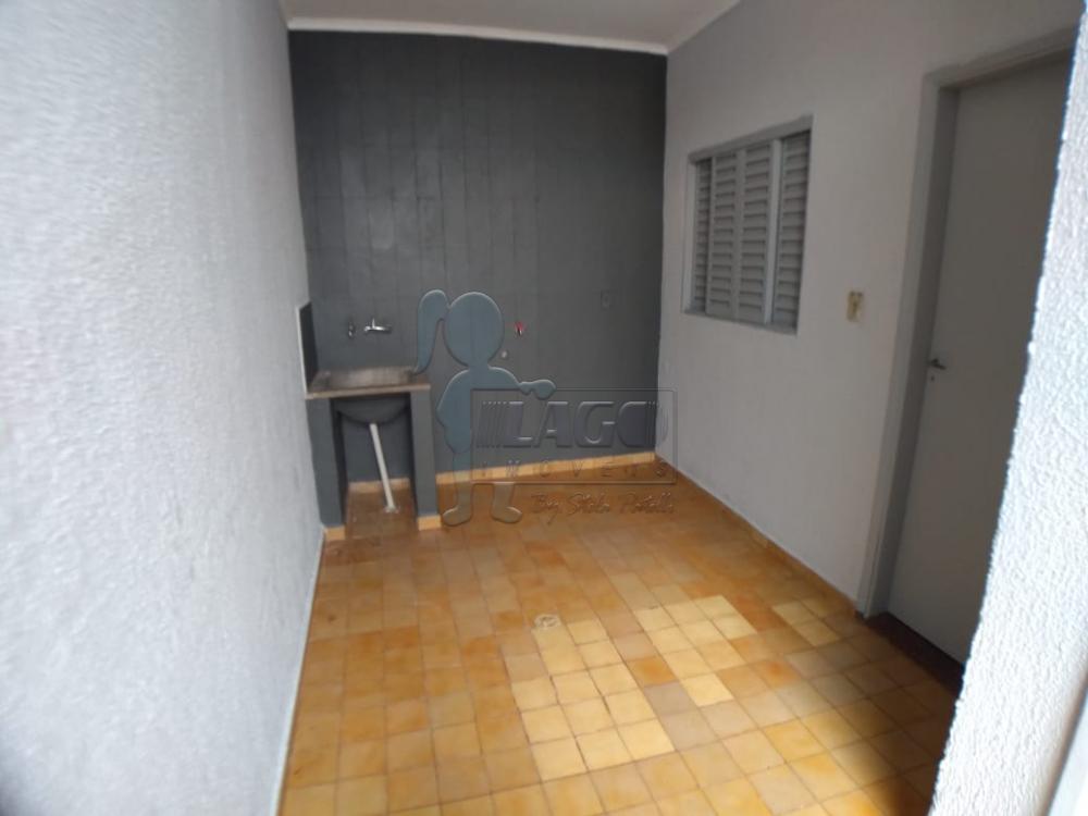 Alugar Casas / Padrão em Ribeirão Preto R$ 950,00 - Foto 12