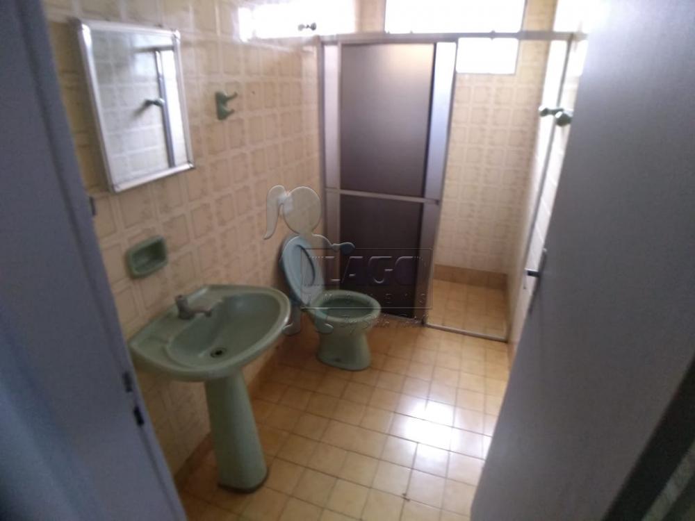 Alugar Casas / Padrão em Ribeirão Preto R$ 950,00 - Foto 10