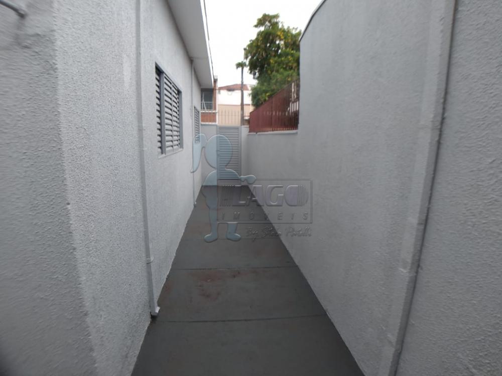 Alugar Casas / Padrão em Ribeirão Preto R$ 950,00 - Foto 14