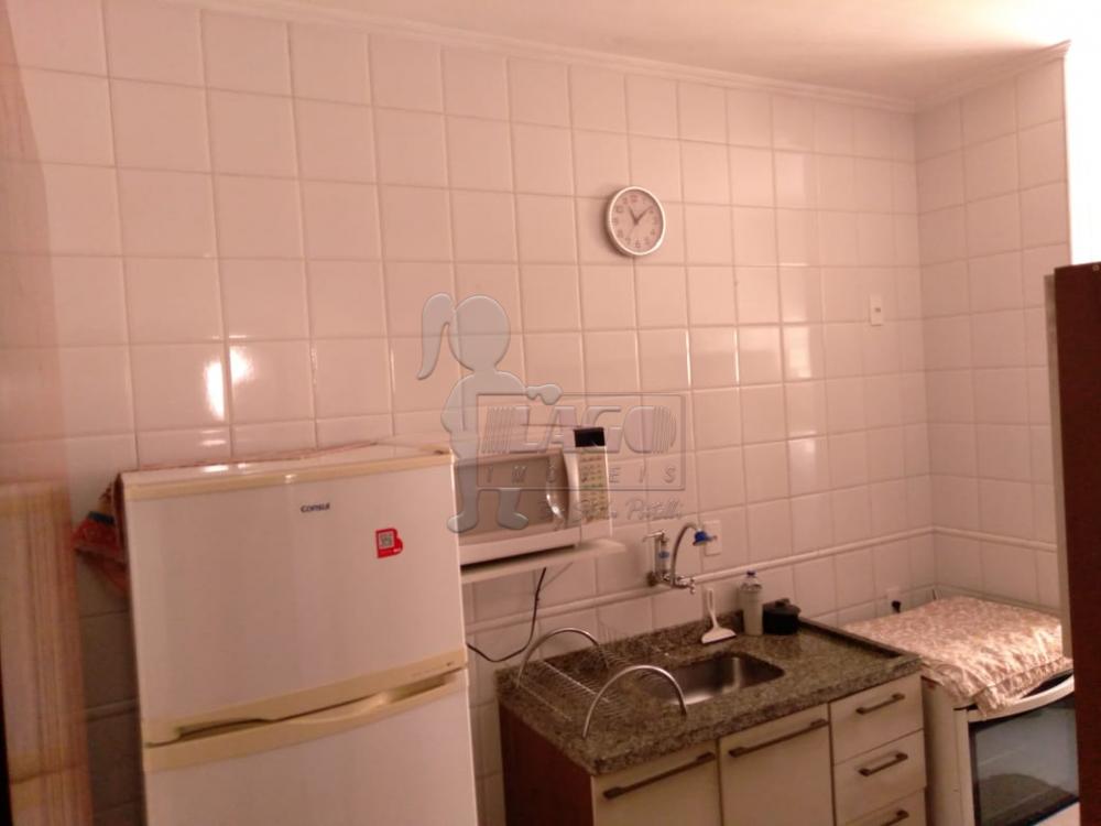 Alugar Apartamentos / Padrão em Ribeirão Preto R$ 1.100,00 - Foto 6