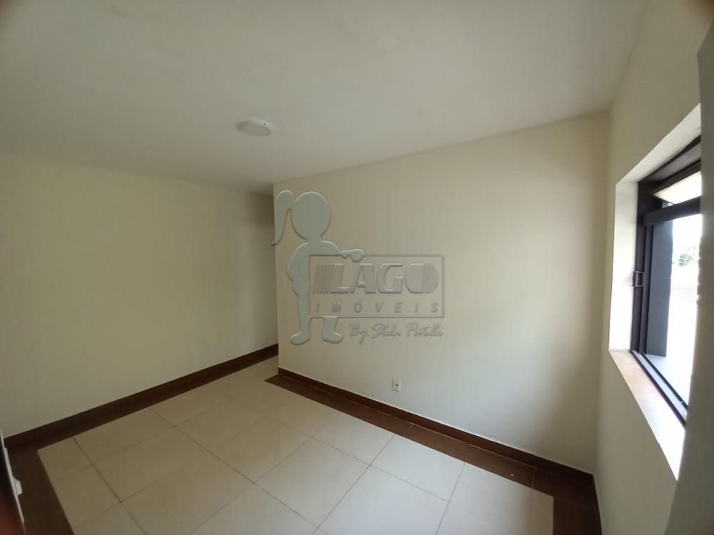 Alugar Apartamentos / Padrão em Ribeirão Preto R$ 625,00 - Foto 1