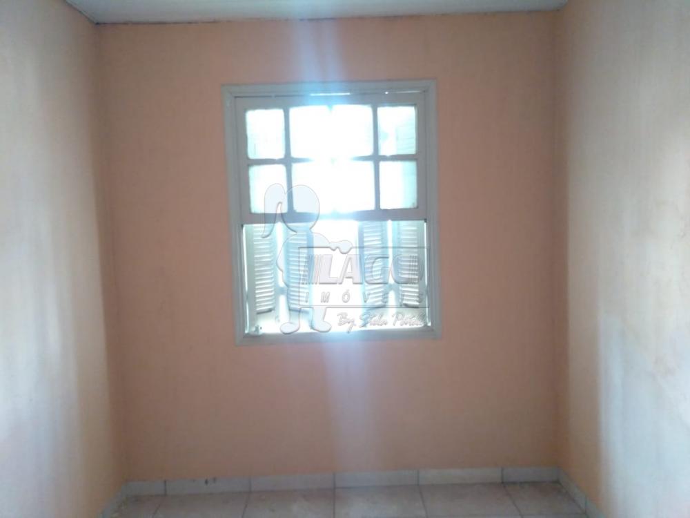 Alugar Casas / Padrão em Ribeirão Preto R$ 550,00 - Foto 5