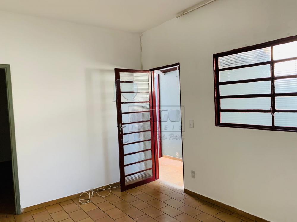 Alugar Casas / Padrão em Ribeirão Preto R$ 750,00 - Foto 5