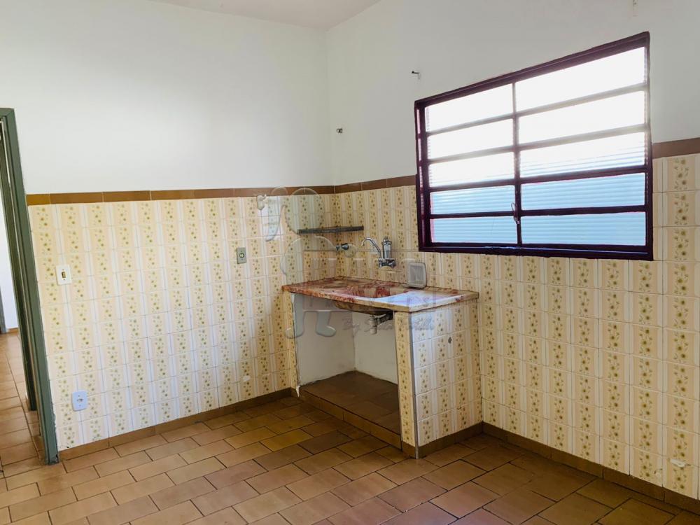 Alugar Casas / Padrão em Ribeirão Preto R$ 750,00 - Foto 12