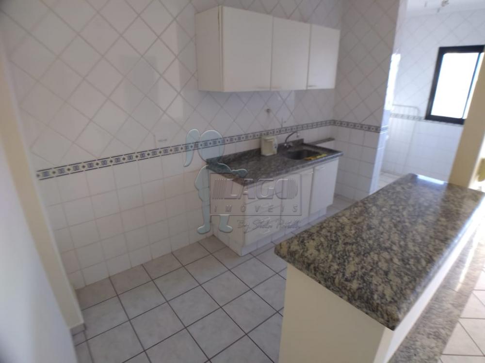 Alugar Apartamentos / Padrão em Ribeirão Preto R$ 1.450,00 - Foto 3