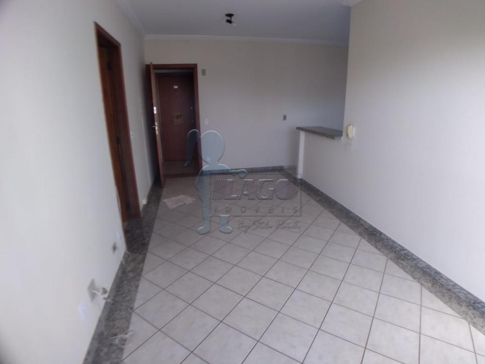 Alugar Apartamentos / Padrão em Ribeirão Preto R$ 1.450,00 - Foto 2