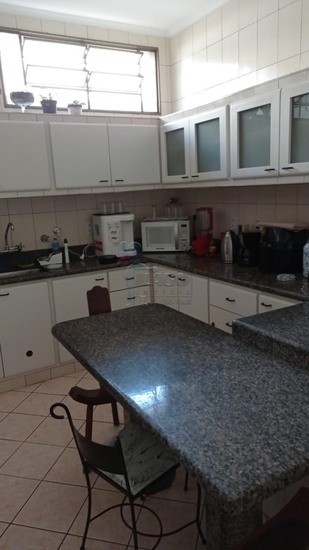 Alugar Casas / Padrão em Ribeirão Preto R$ 2.750,00 - Foto 9