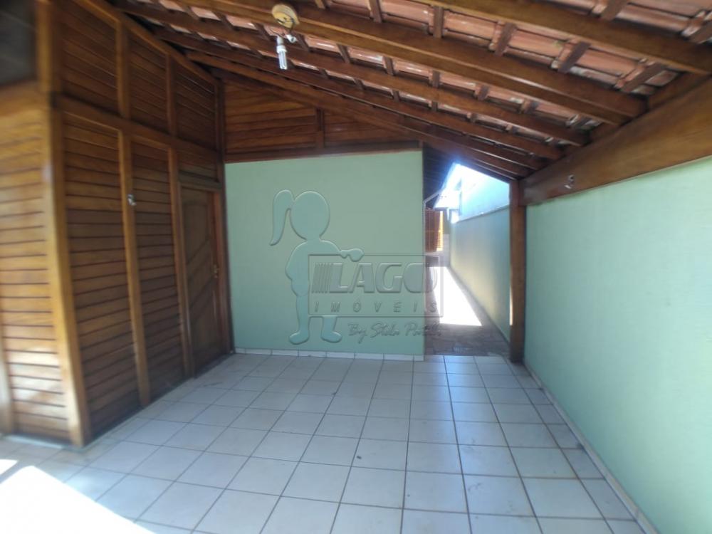 Alugar Casas / Padrão em Ribeirão Preto R$ 2.200,00 - Foto 1