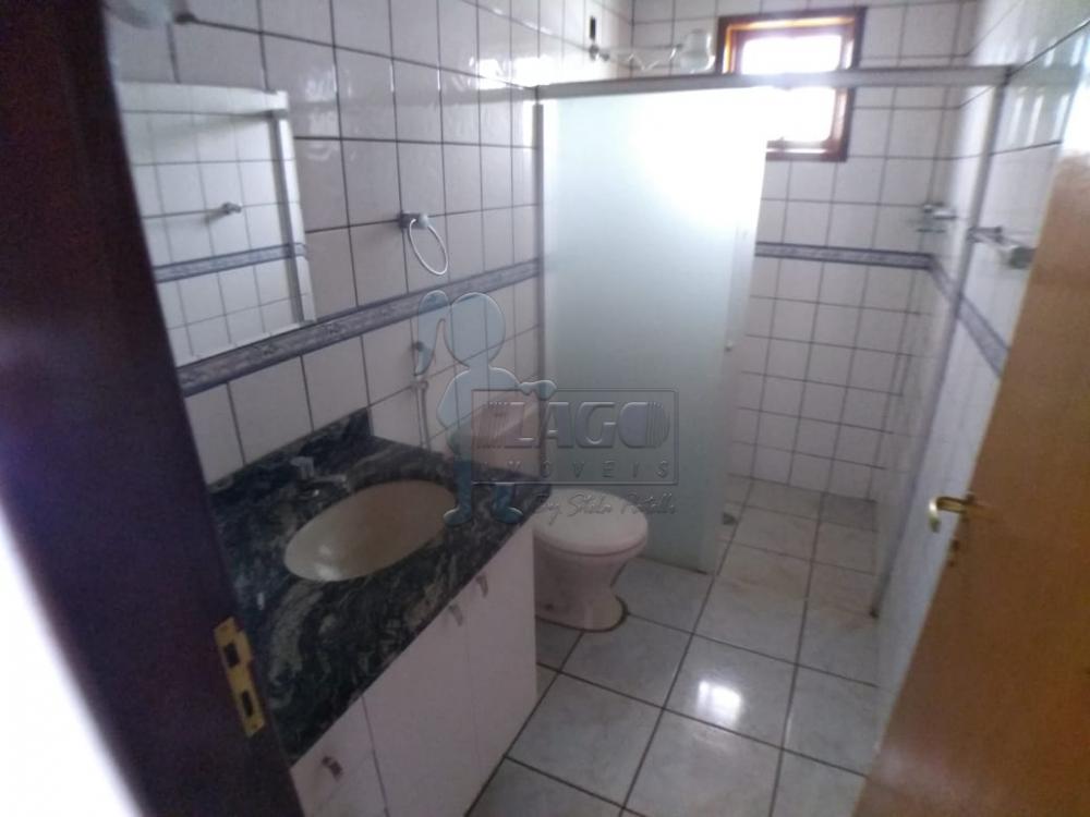 Alugar Casas / Padrão em Ribeirão Preto R$ 2.200,00 - Foto 6