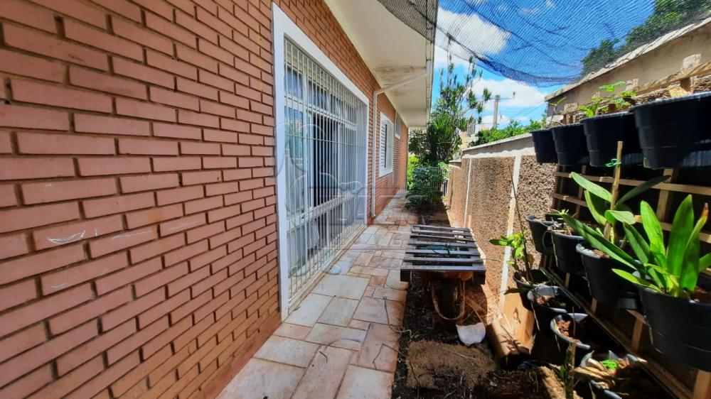 Alugar Casas / Padrão em Ribeirão Preto R$ 2.500,00 - Foto 3