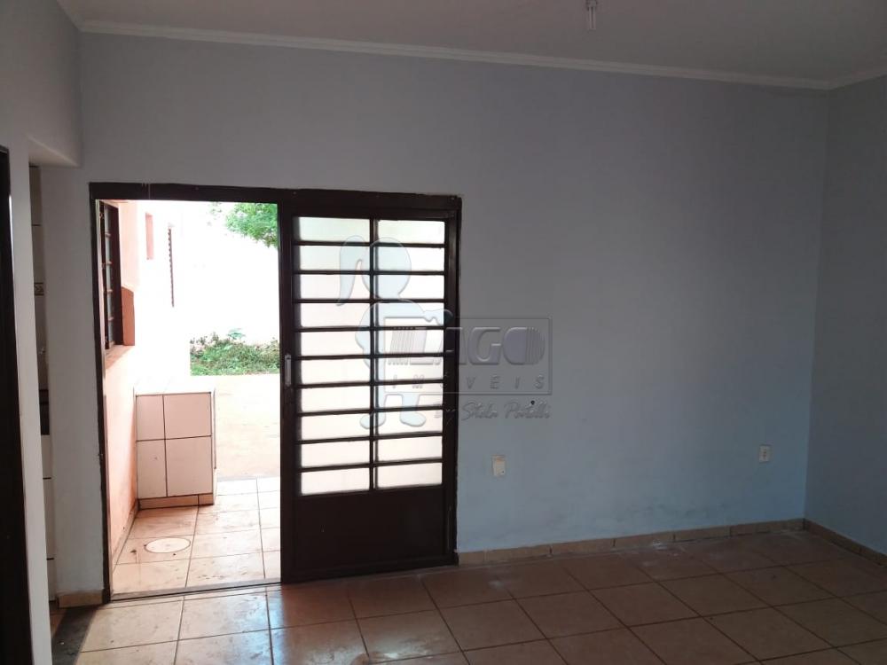 Alugar Casas / Padrão em Ribeirão Preto R$ 900,00 - Foto 3