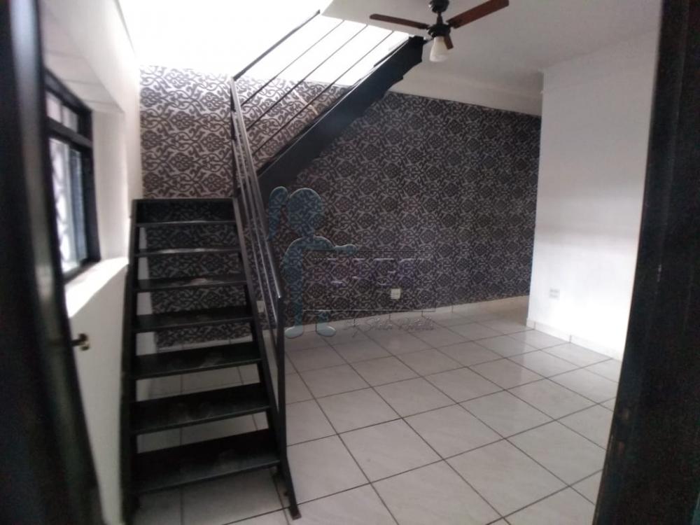 Alugar Casa / Padrão em Ribeirão Preto R$ 1.200,00 - Foto 3