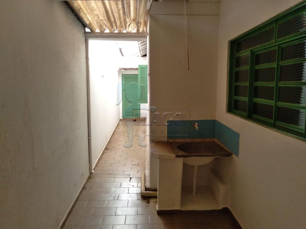 Alugar Casas / Padrão em Ribeirão Preto R$ 850,00 - Foto 11