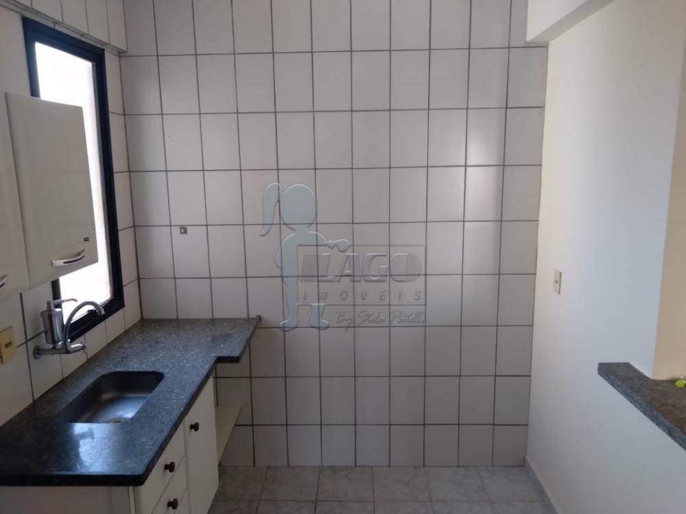 Alugar Apartamentos / Padrão em Ribeirão Preto R$ 900,00 - Foto 3